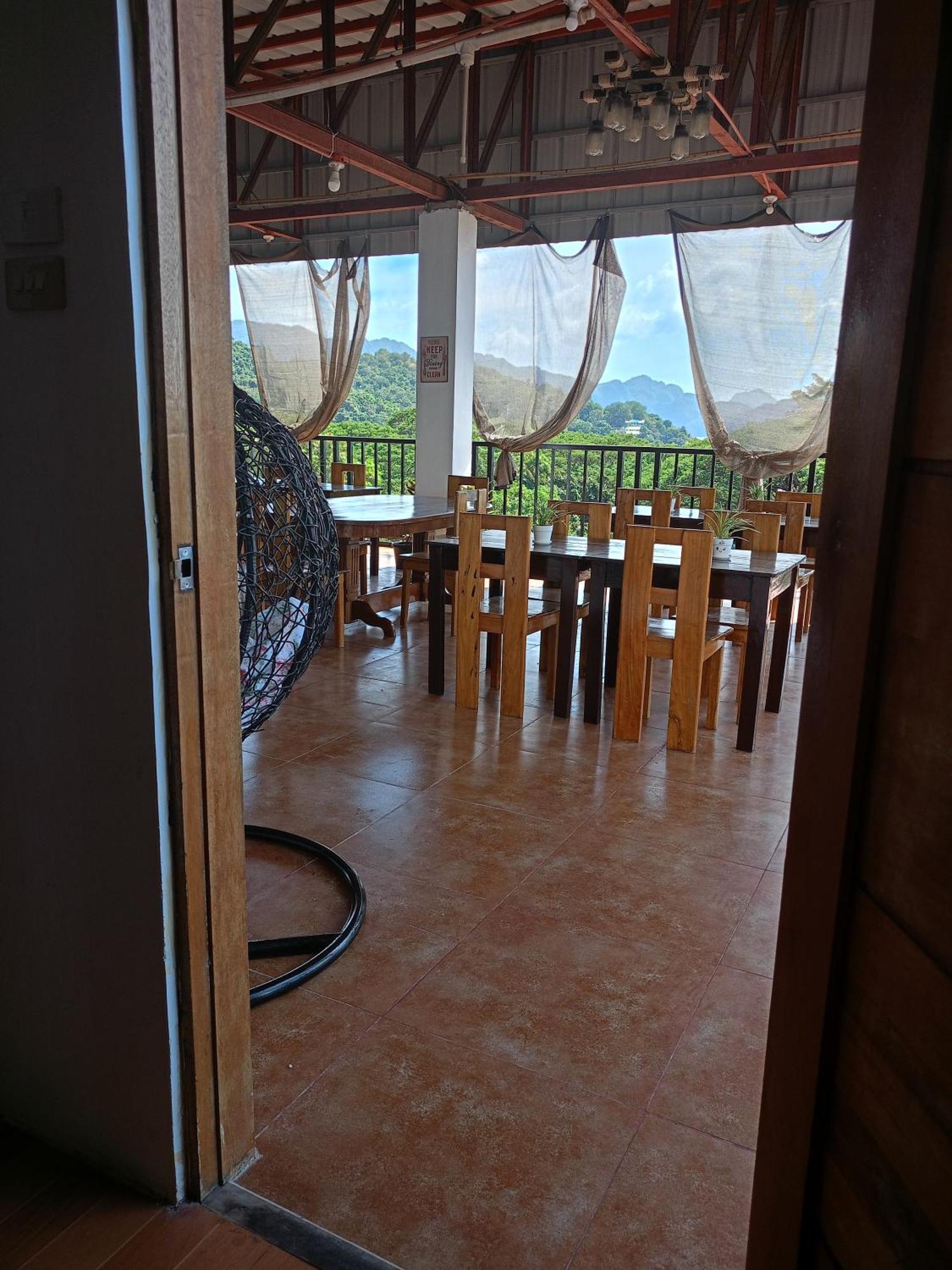 Alec Lodge Coron Dış mekan fotoğraf