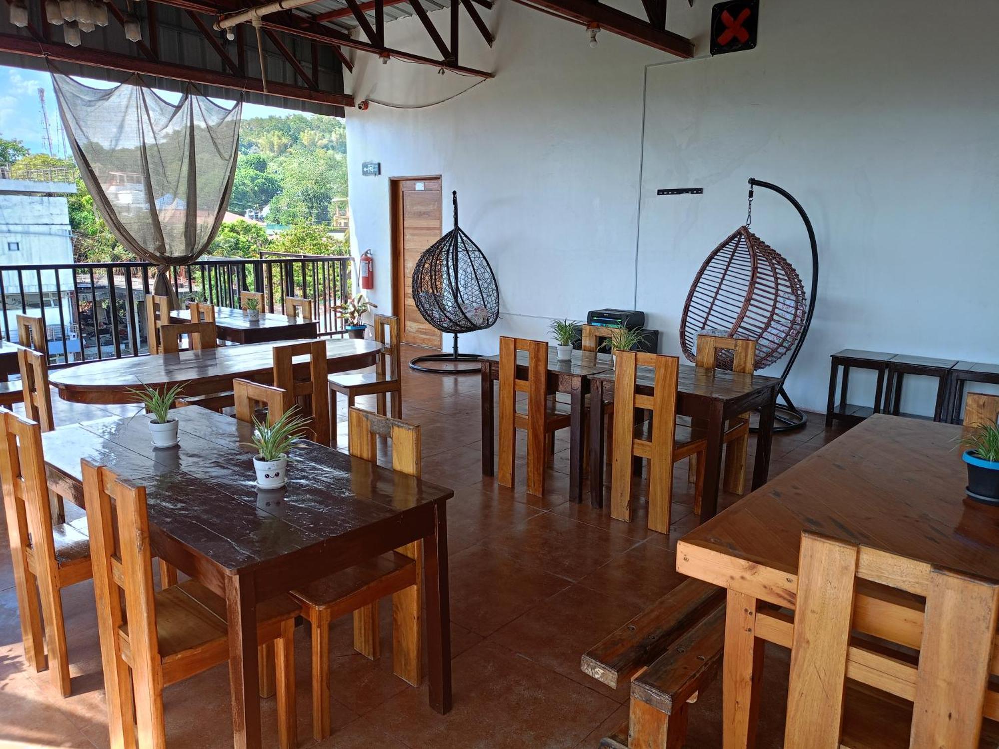 Alec Lodge Coron Dış mekan fotoğraf